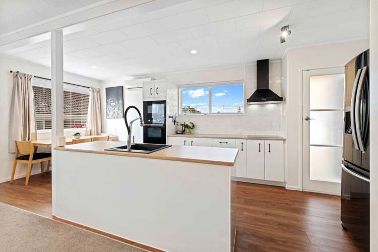 2c Youngs Road Papakura_6