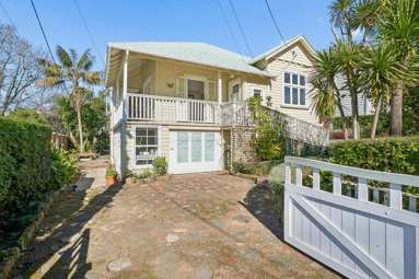 5 Allenby Avenue_1