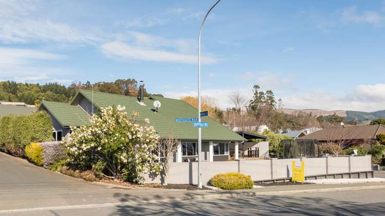 12 Clairmont Heights Stoke_19