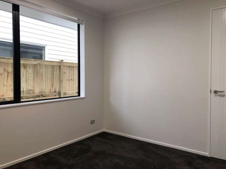 35 Koropa Road Flat Bush_8