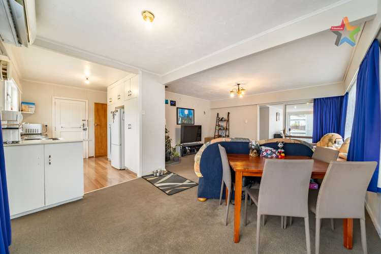 52 Russell Road Wainuiomata_6