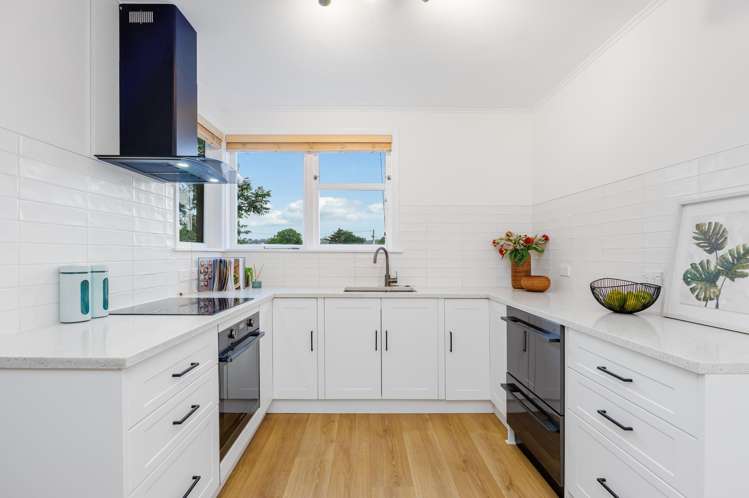 27a Langton Road Stanmore Bay_9