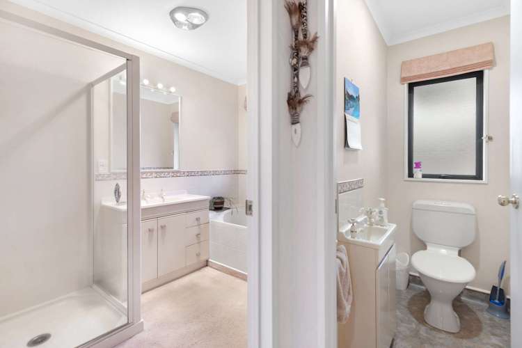 3 Celtic Court Roslyn_15