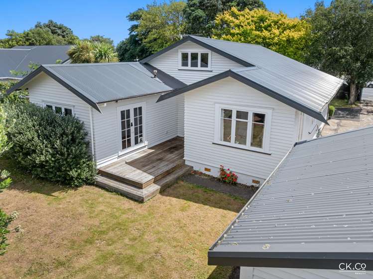 30 Ludlam Crescent Woburn_19