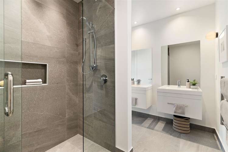 77 Stone Drive Cromwell_16