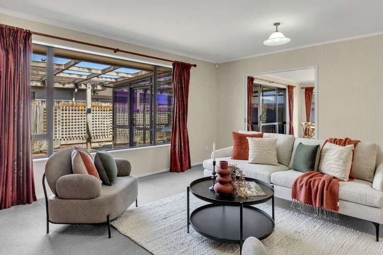 16 Meridian Grove Kelvin Grove_16