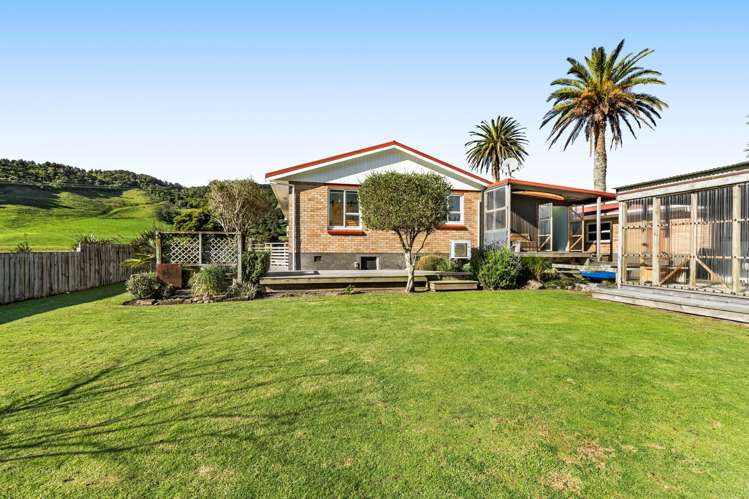 1606 South Road Oakura_27