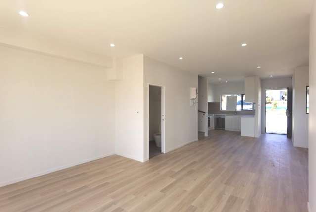 9B Crestview Rise Papakura_4