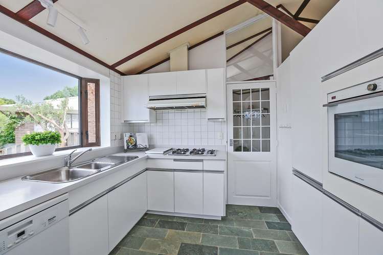 29 Golding Road Taradale_8