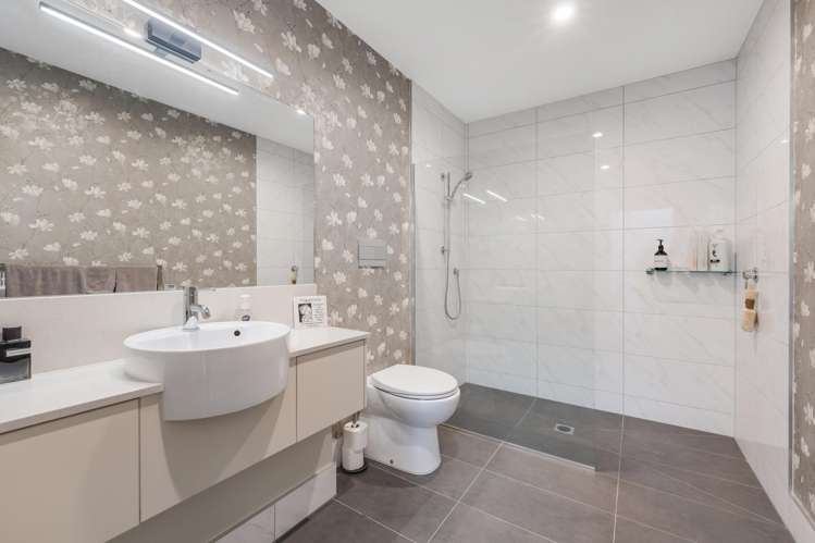 215/24 Wellington Street Howick_16