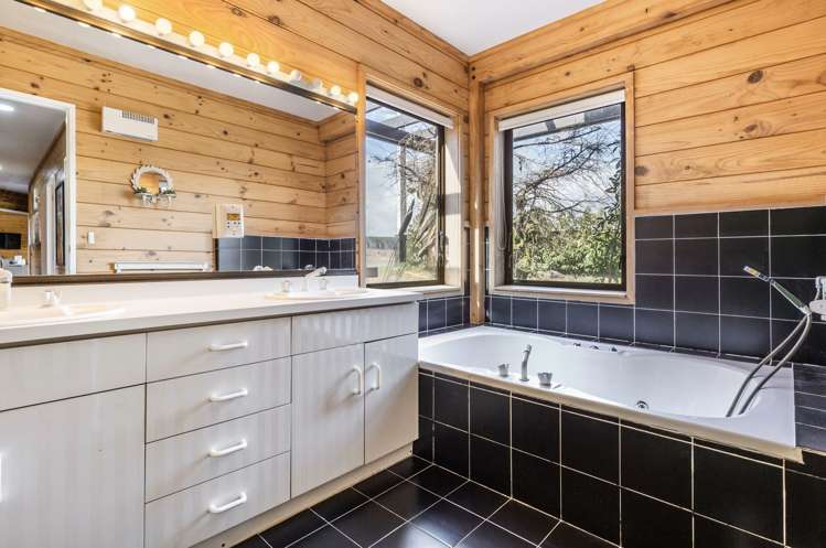 433 State Highway One Lake Taupo (East)_10