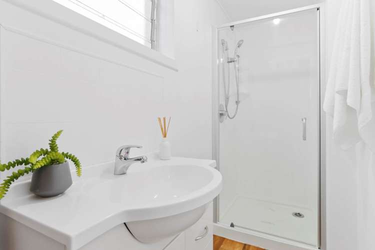 52 Peverill Crescent Papatoetoe_17