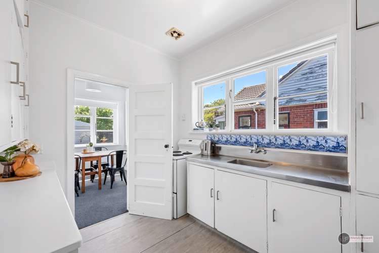 65 Hall Crescent Epuni_6