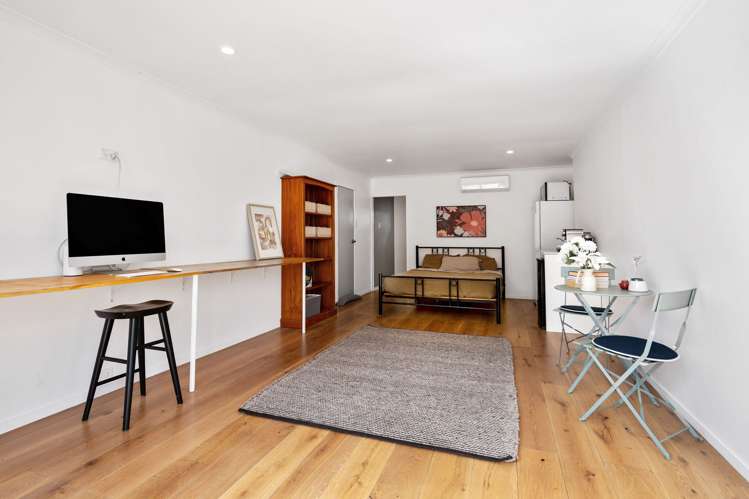 213 Hewlett Road Mata_33