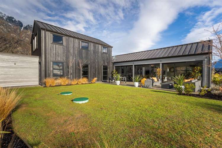 7 Kinross Lane Jacks Point_24