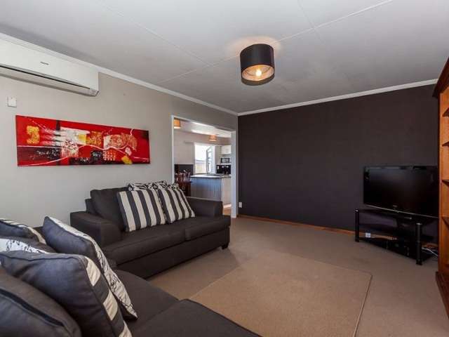 6 Stephens Crescent Highbury_3