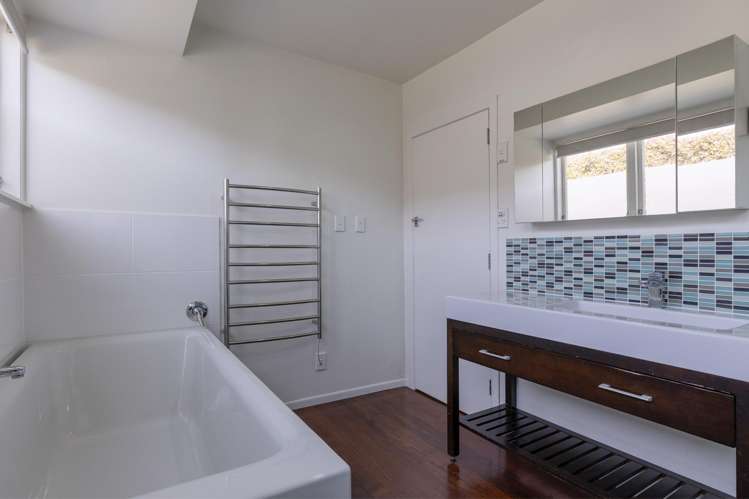 74 Taharepa Road Hilltop_16