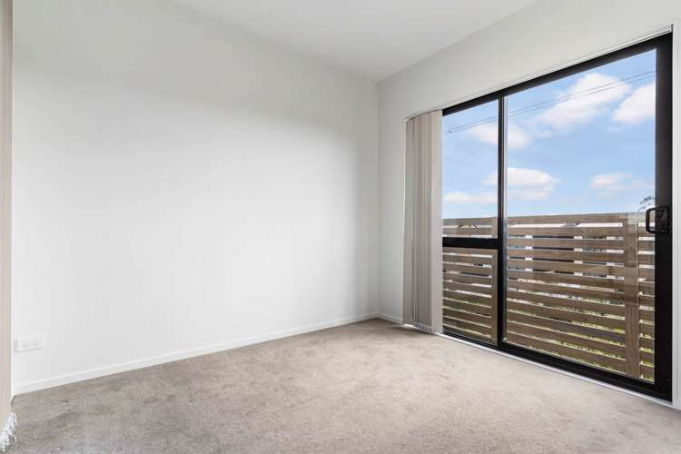 18 Puwha Street Massey_11