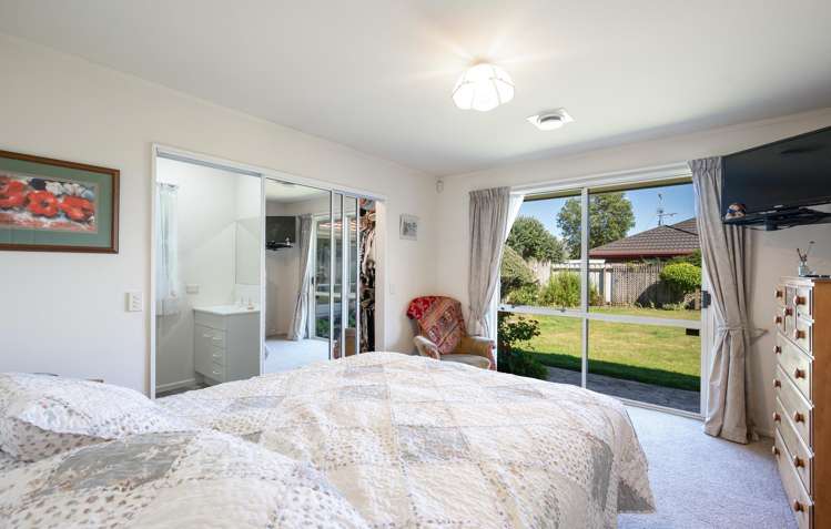 5 Rosaline Frank Street Stoke_13