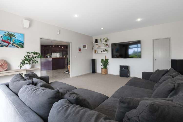 15 Riverstone Drive Welcome Bay_14