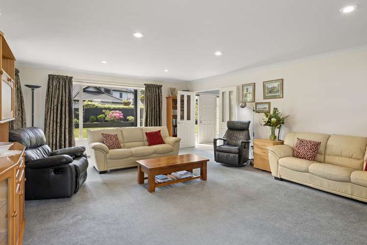 52 Chateau Drive Burnside_5