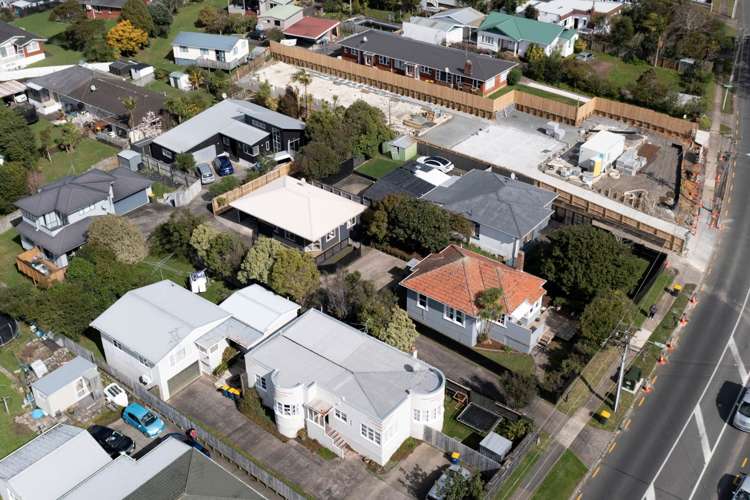 140 Titirangi Road New Lynn_17