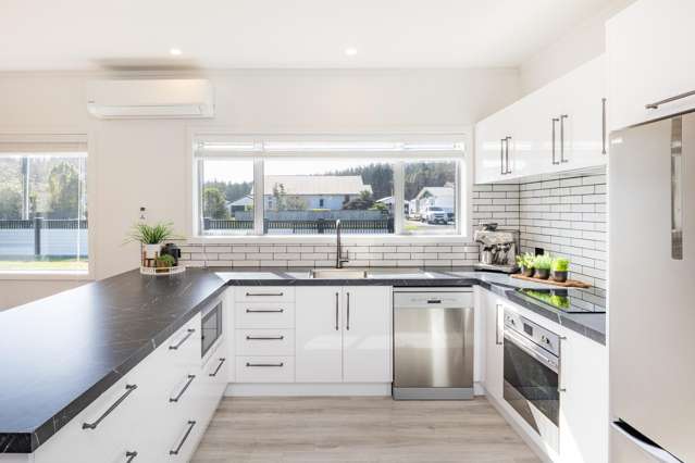 8 Cousins Avenue West Foxton Beach_1