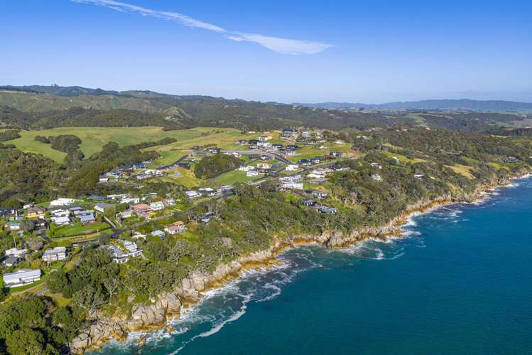 5 Blue Moon Rise Langs Beach_22