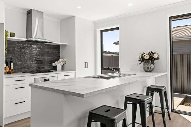 13A Warwick Crescent Taradale_3