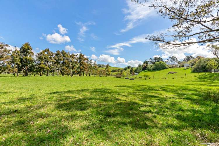 364 Waitakere Road Taupaki_20