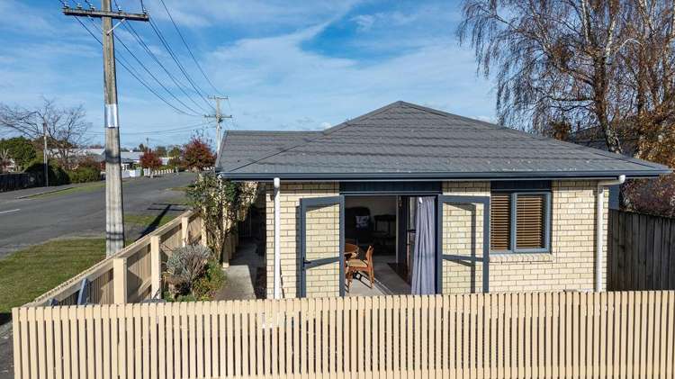 2B Garrison Street Carterton_15