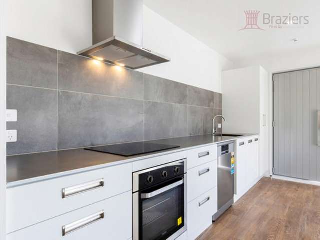 71C Geraldine Street Edgeware_3