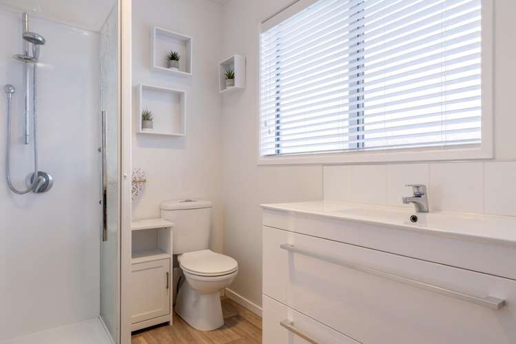 2/86 Hinemoa Avenue Taupo_16