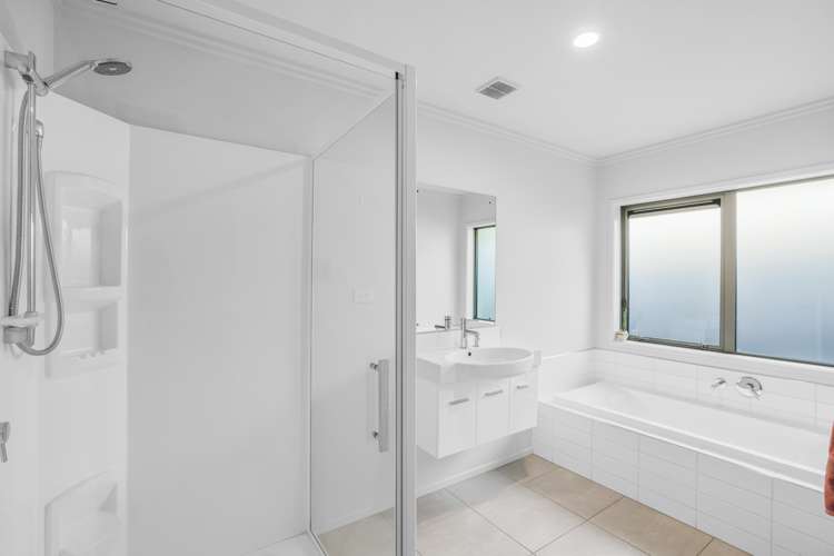 49 Chartwell Street Burwood_16