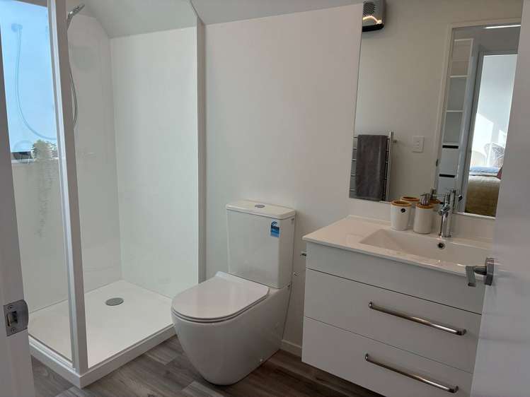 4/99 King Street Sydenham_10