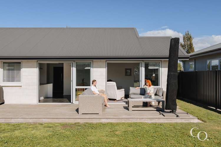 36 Arbuckle Road Frimley_12