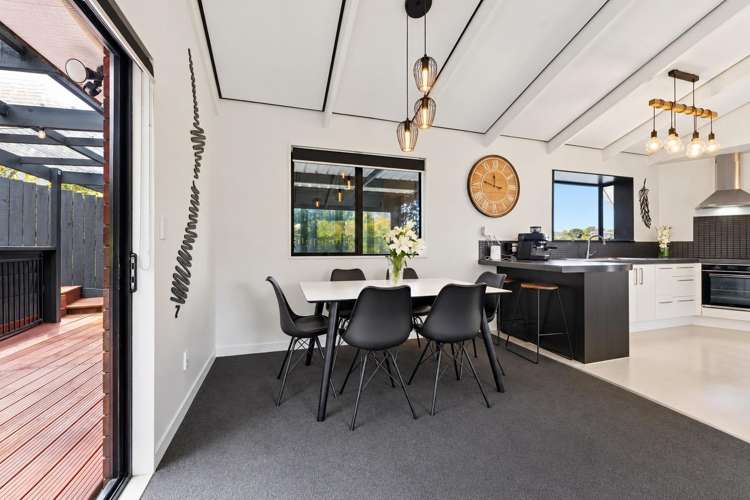21 Springtime Crescent Stanmore Bay_10