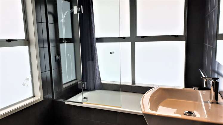 57 Newington Road Henderson_9