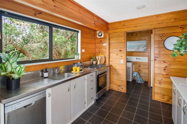 44a Bassett Road Johnsonville_4