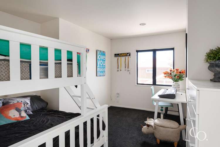 1 Seventeenth Avenue Avenues_28