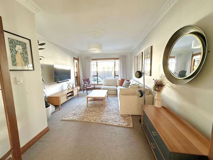 7 Thornycroft Avenue Epuni_6