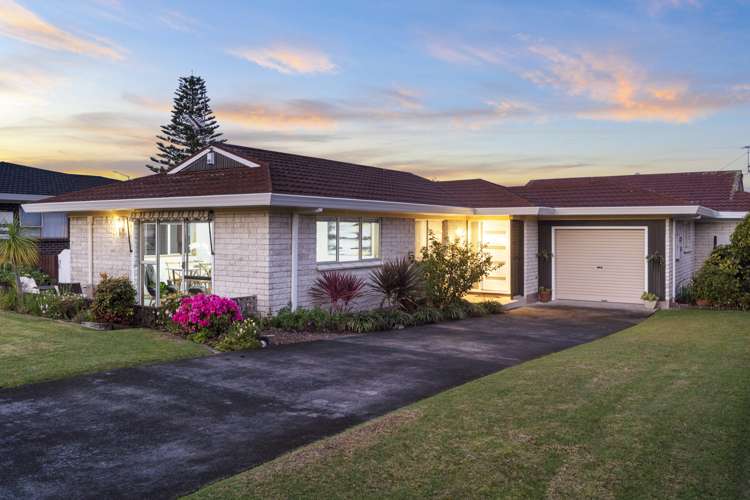 16 Faith Bullock Place New Lynn_19