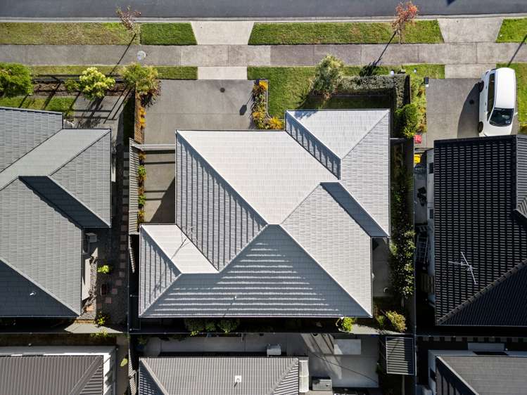 3 Muddle Lane Pyes Pa_22