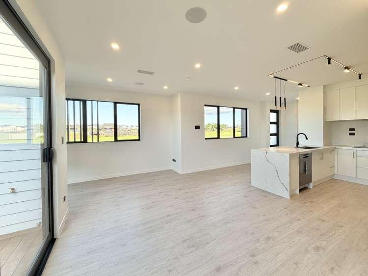 1/73 Te Taruna Drive Milldale_5