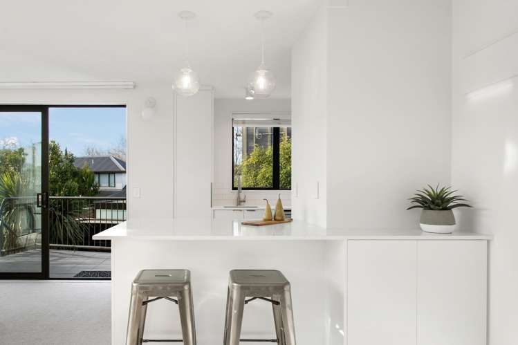4/75 Andover Street_3