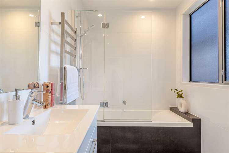 103d/160 Hobsonville Point Road Hobsonville_17