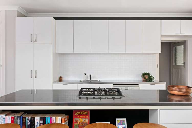 28A Moana Road Okitu_9