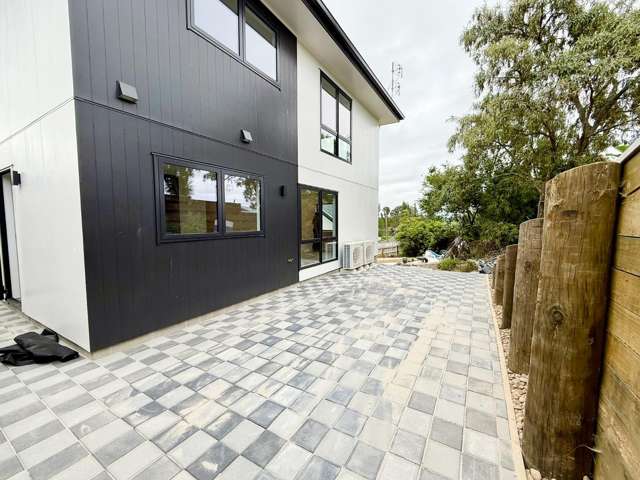 Stylish Two-Bedroom Living with Outdoor Entertaining