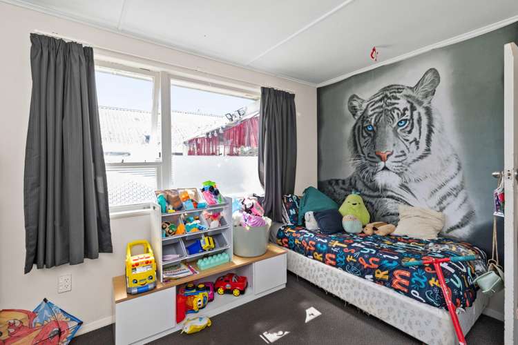 330 Tui Place Camberley_8