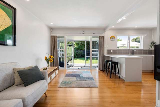 2/50a Ireland Road Mount Wellington_1